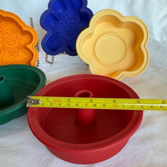 Kitchen Aid Baking Molds Silicone Set of 5 Bundt, Doll, Round, Bear, Flower - Picture 3 of 8